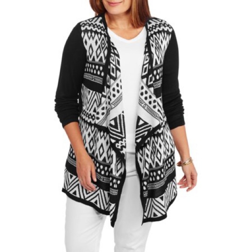 NWOT Geometric / Aztec Print Long Sweater Cardigan